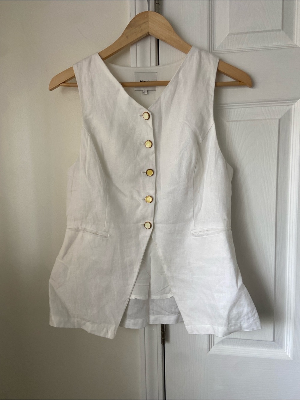 Reformation Aspen white linen top size 6